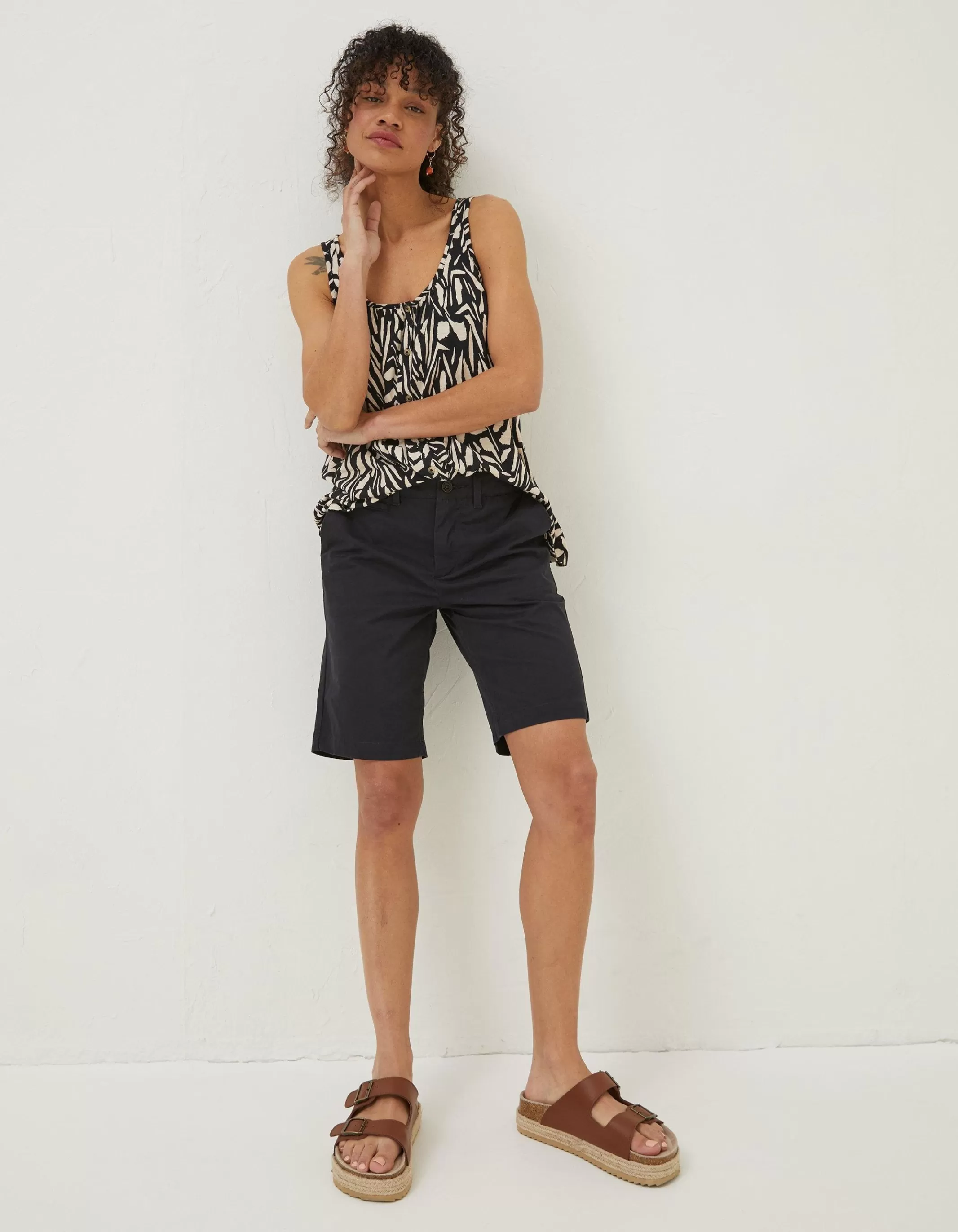 Online FatFace Flora Paint Stroke Vest Black