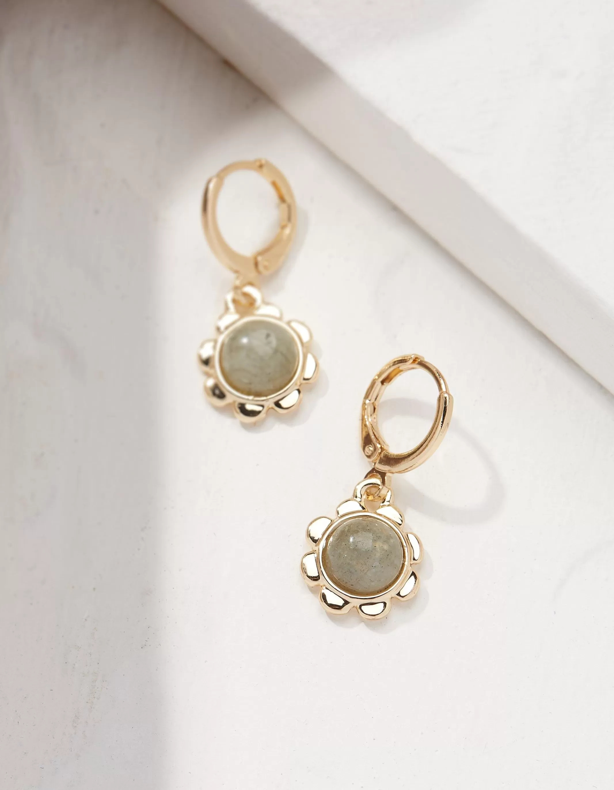 Hot FatFace Stone Flower Drop Earrings Gold